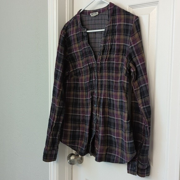 Converse One Star Pleated Front Top - Picture 2 of 7